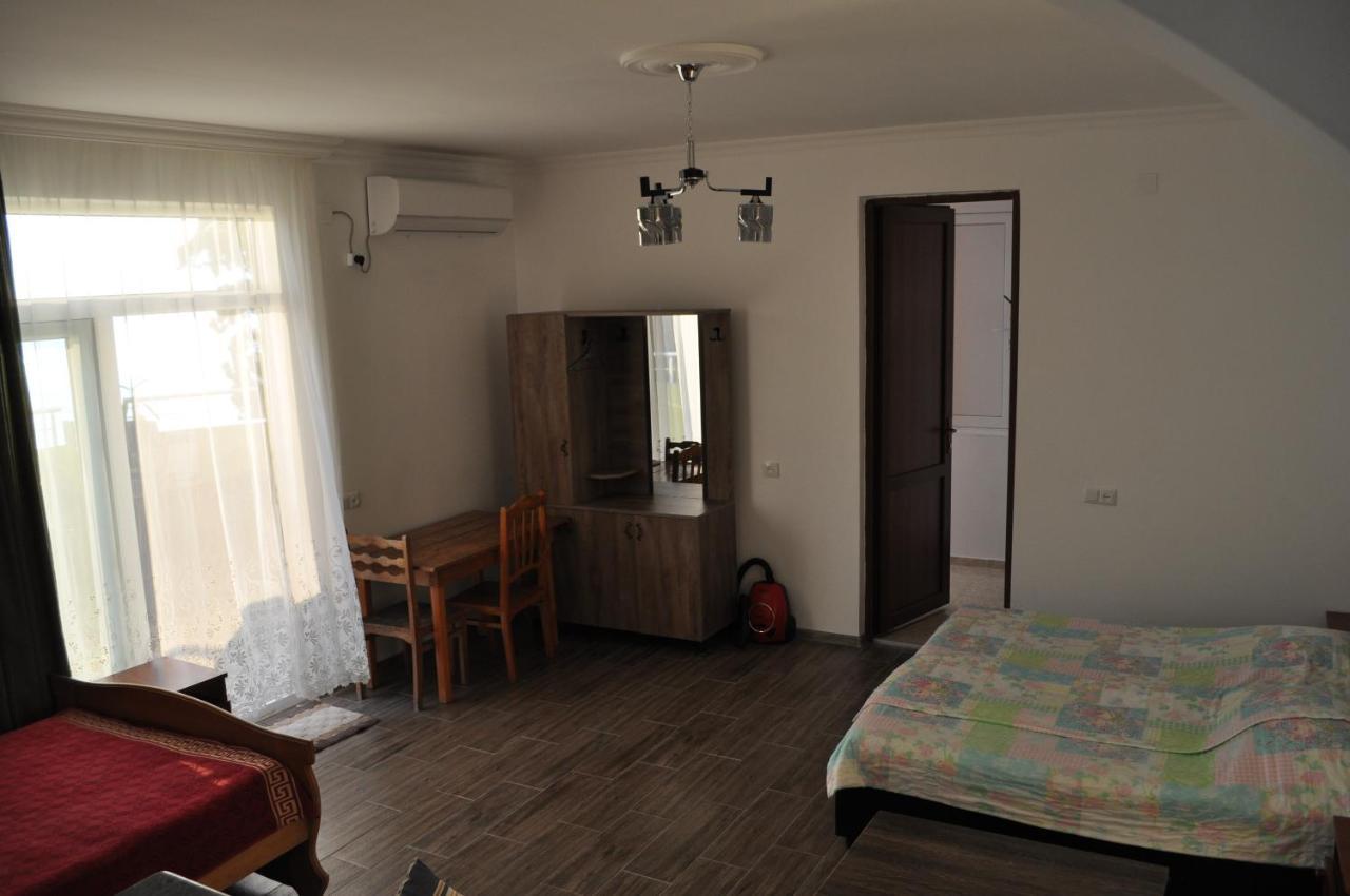 Akhmed Guest House Kvariati Exterior foto